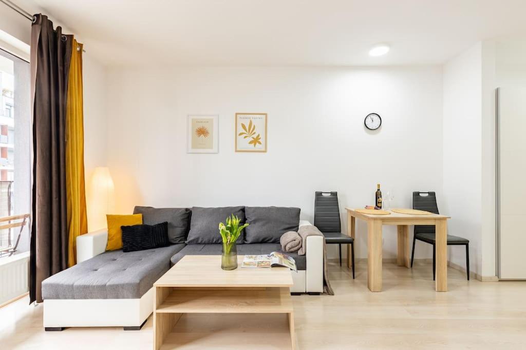 ברטיסלאבה Cityscape Oasis: Active Studio Heaven מראה חיצוני תמונה