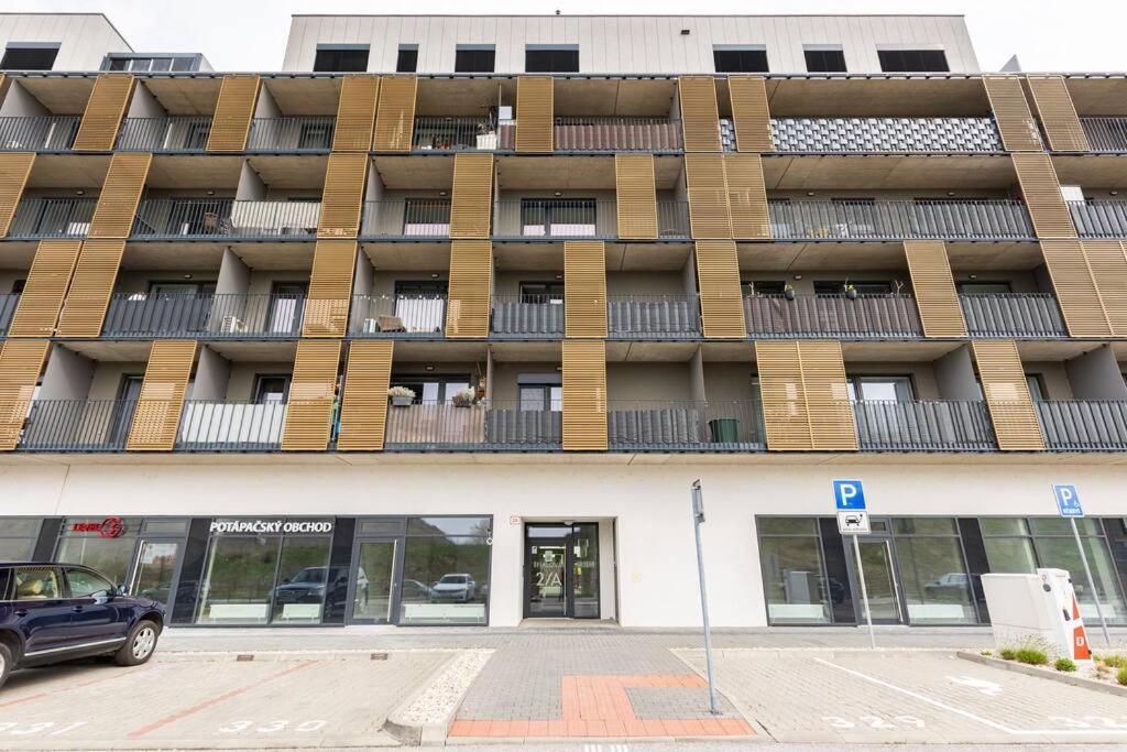 ברטיסלאבה Cityscape Oasis: Active Studio Heaven מראה חיצוני תמונה