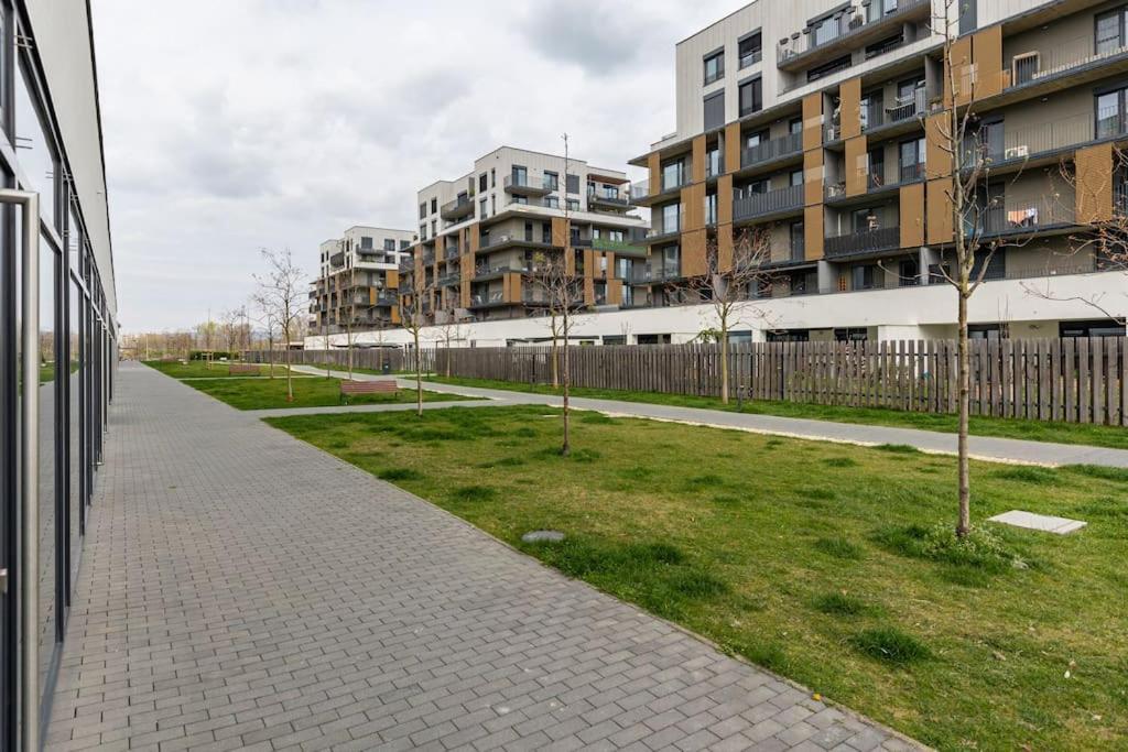 ברטיסלאבה Cityscape Oasis: Active Studio Heaven מראה חיצוני תמונה